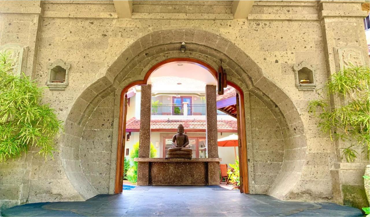 Villa Naga Maya Legian Exterior foto