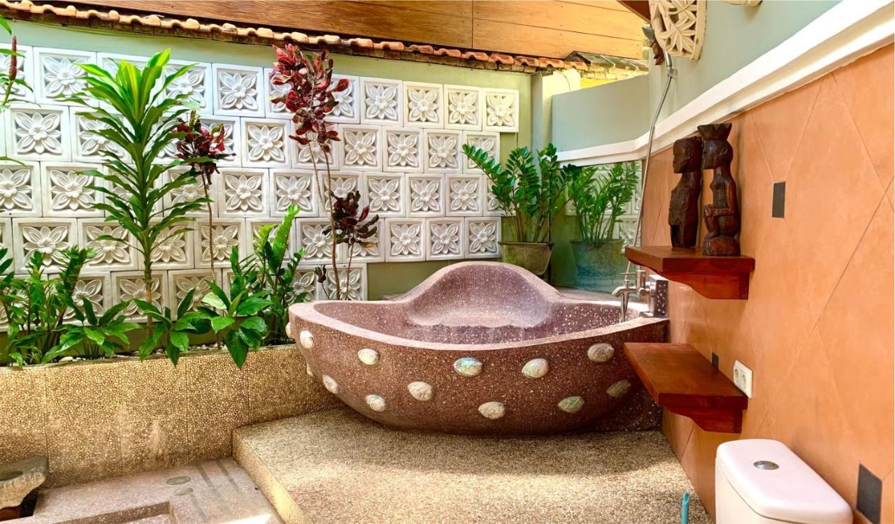 Villa Naga Maya Legian Exterior foto